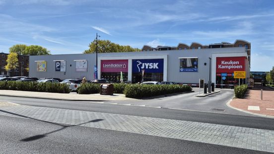 Betaald parkeren bij winkelcentrum uitgebreid, winkeliers blij: 'Het was nu helemaal leeg'