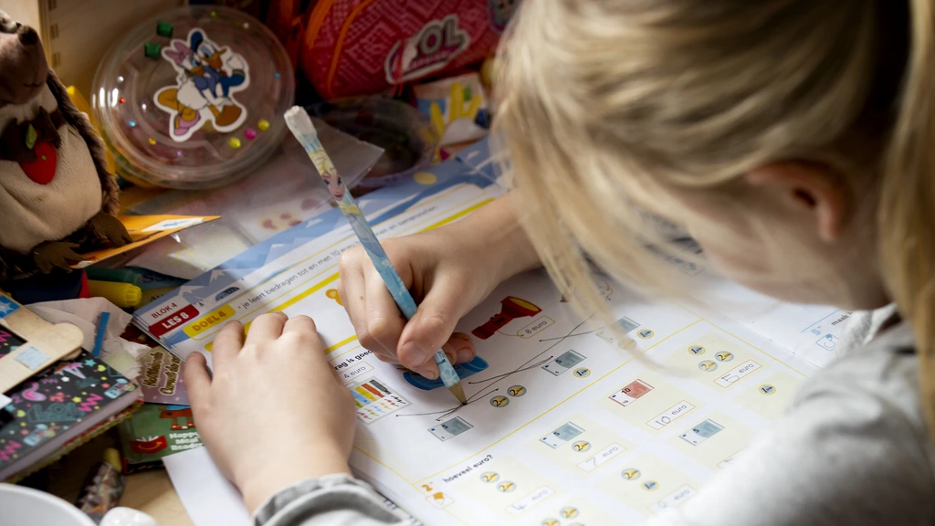 Thuisonderwijskinderen moeten naar school, zegt nieuwe richtlijn