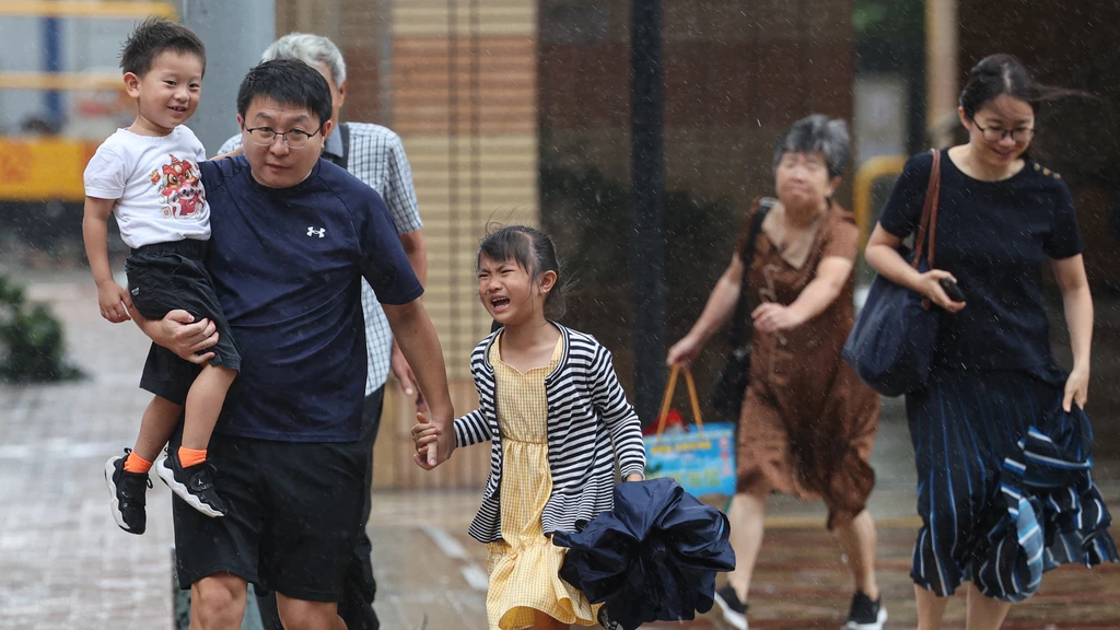 China geteisterd door zware regenval en aardverschuivingen