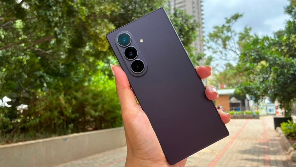 Samsung Galaxy Z Fold 8 Ultra Review: A Brilliant Foldable With An Expensive Proposition