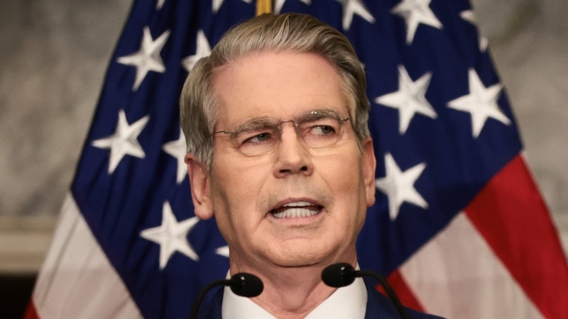 US Launching 'Economic Onslaught' On Iran, Demands Countries Cut 'Lifelines' That Sustain Tehran