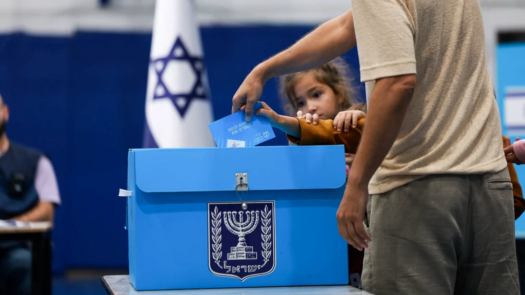 27/10 in Nieuwsuur: Verkiezingen Israël • NPO zet streep door Songfestival • Bezuinigingen ambtenaren